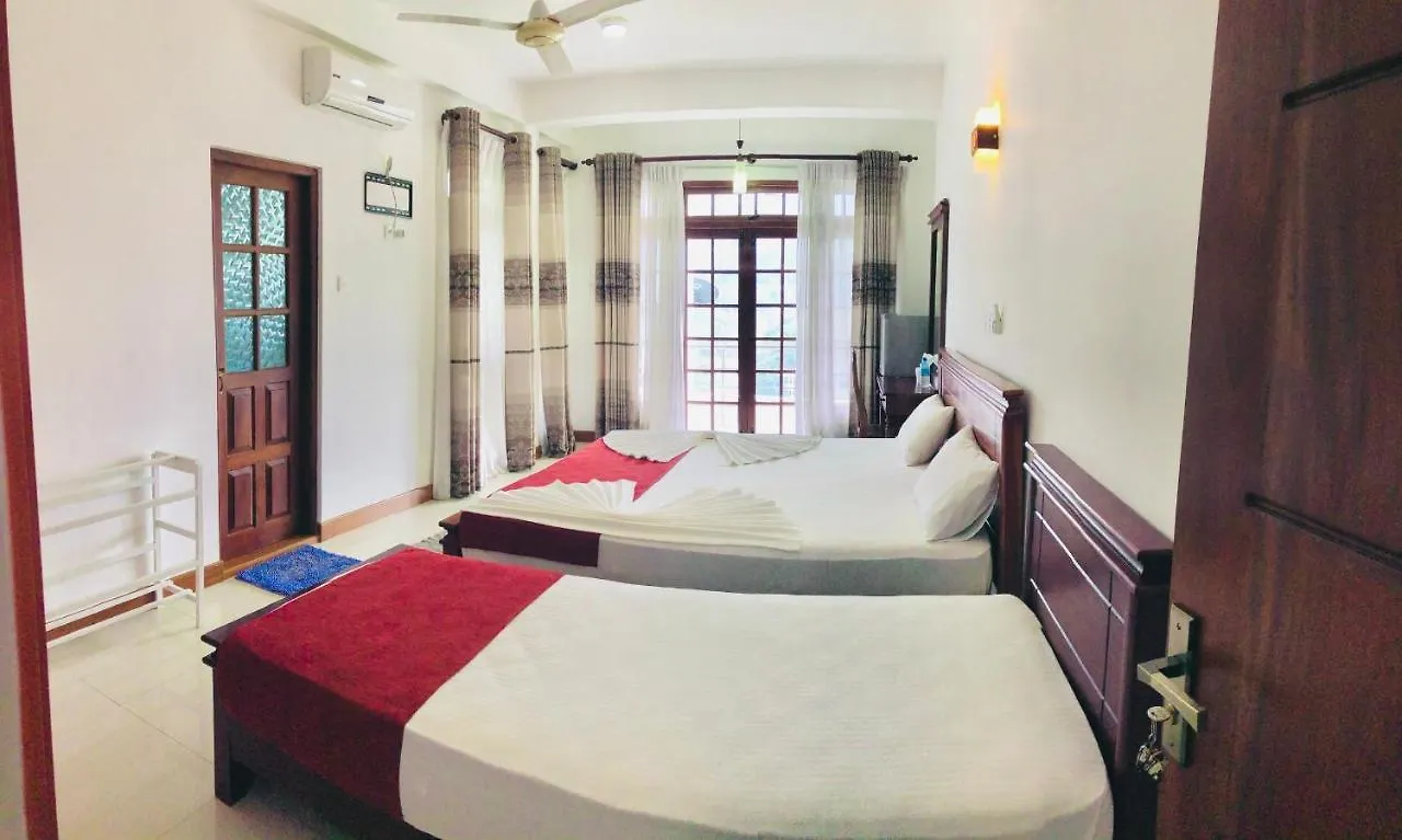 Blinkbonnie Inn Kandy Guest house